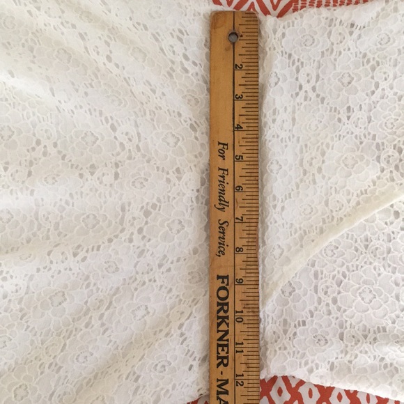 XS Super Cute Cream Lace Dress (lined) - Picture 7 of 8